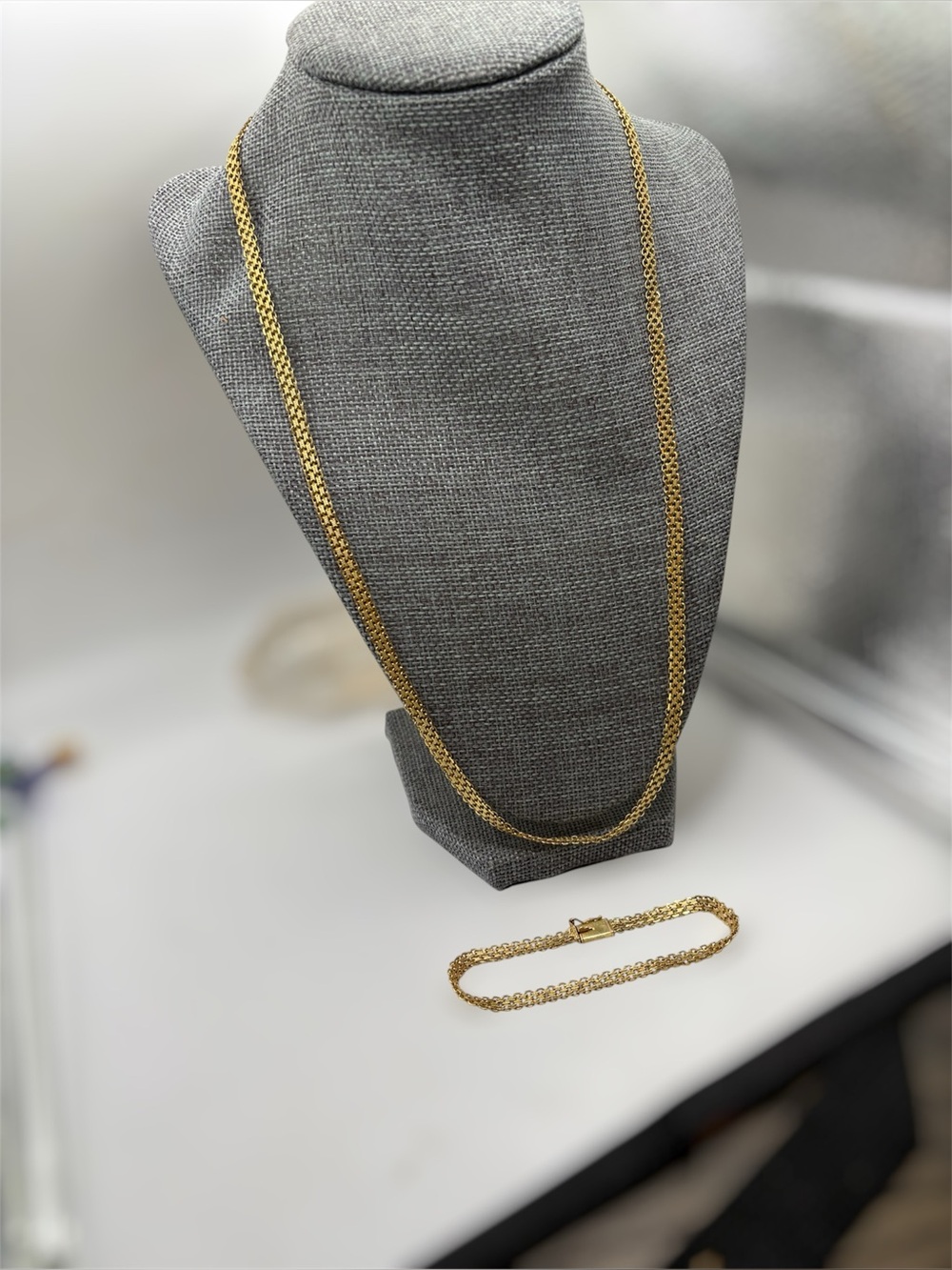 10 K  Gold 22” Necklace and Bracelet